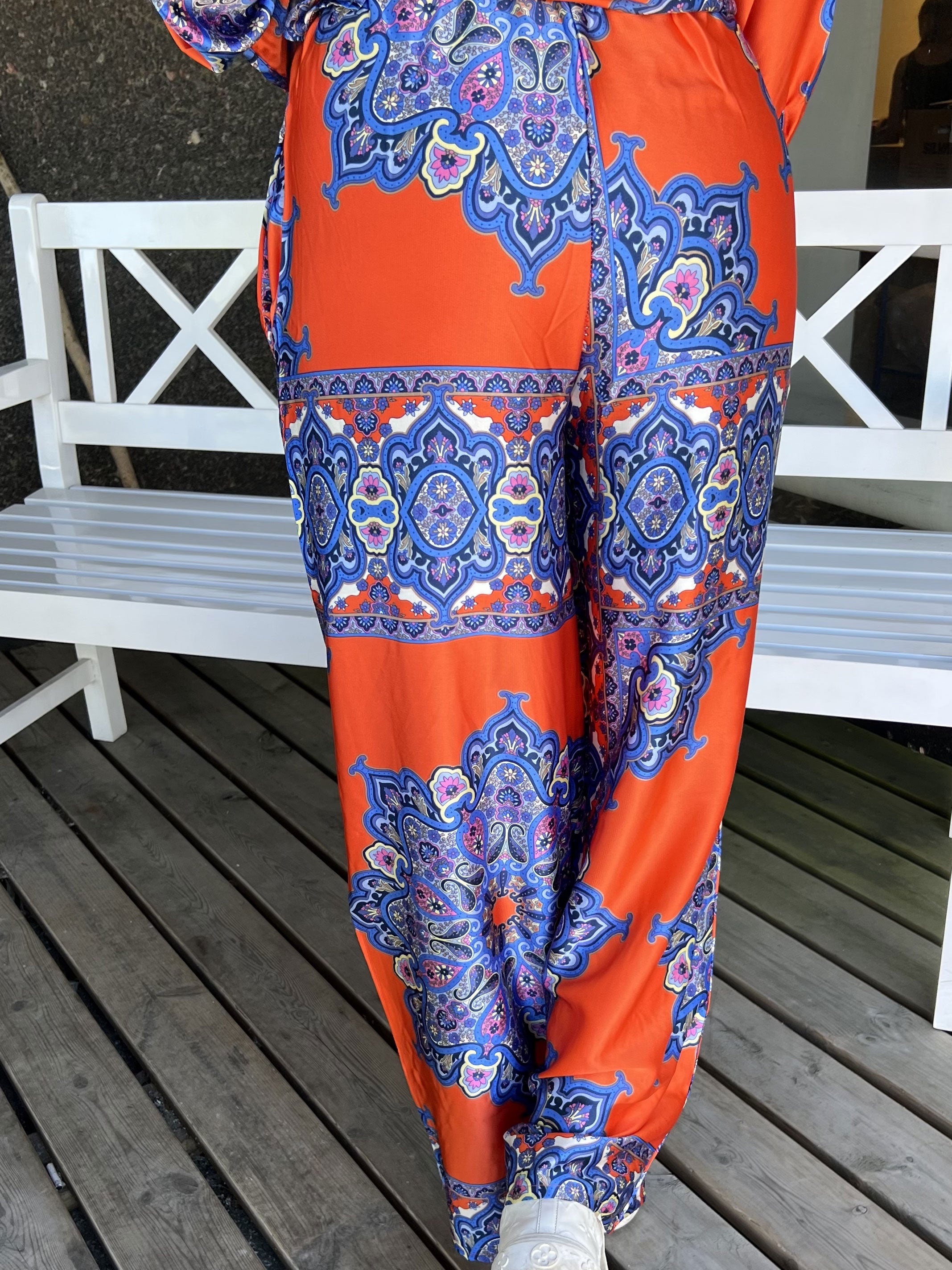 Mali Pants - Paisley mønstret bukser i silkelook